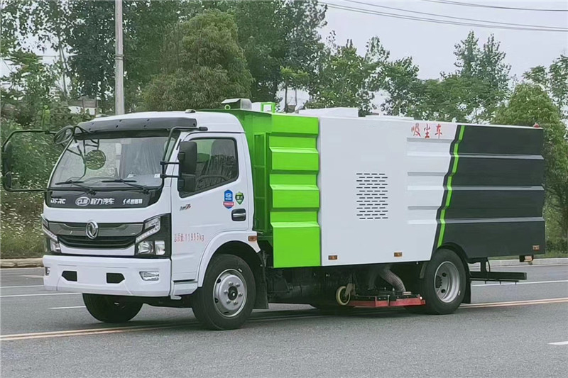 CLW5120TXC6SL型吸塵車