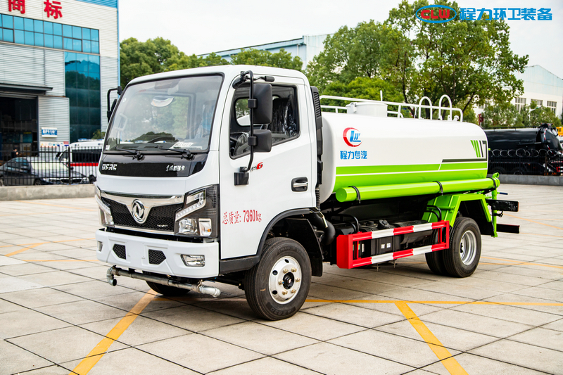 CLW5070GSSD6型灑水車(chē)