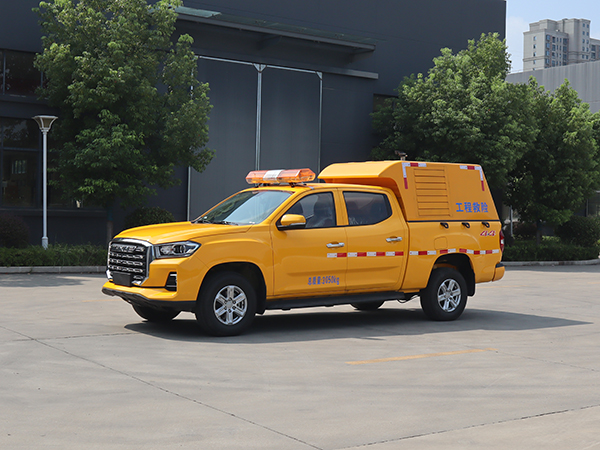CLW5030XXHADR型救險(xiǎn)車