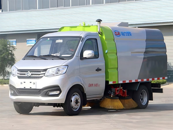 CLW5030TSLS6型掃路車